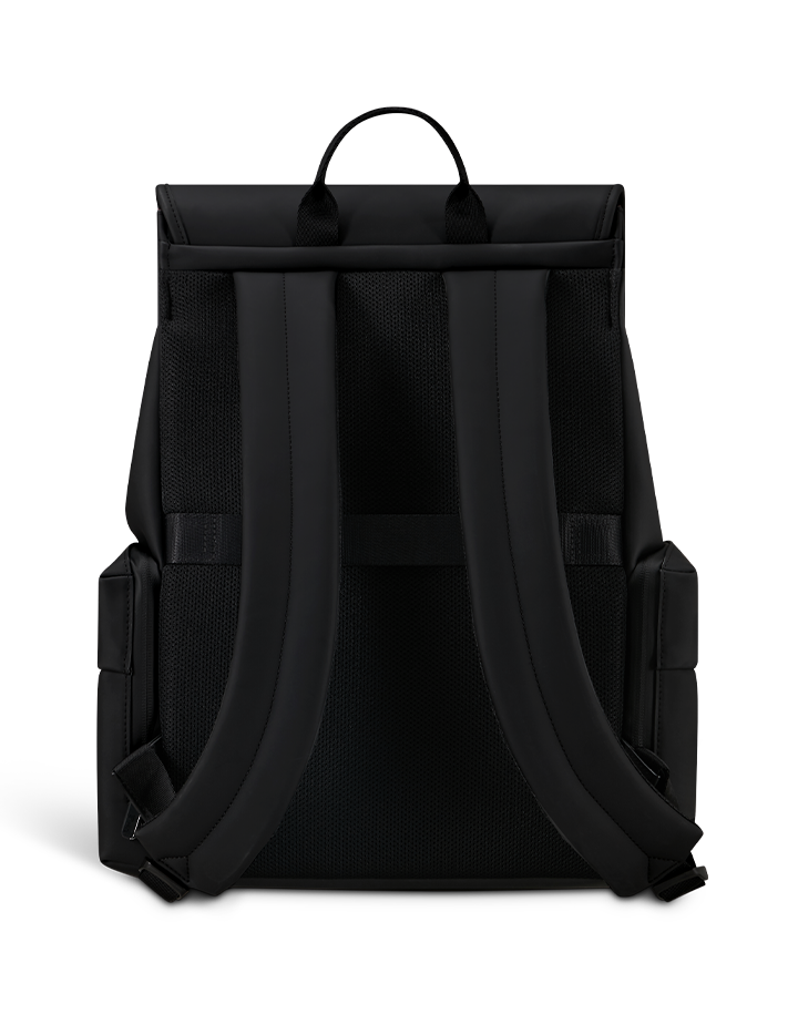 LOST IN BERLIN   | 3