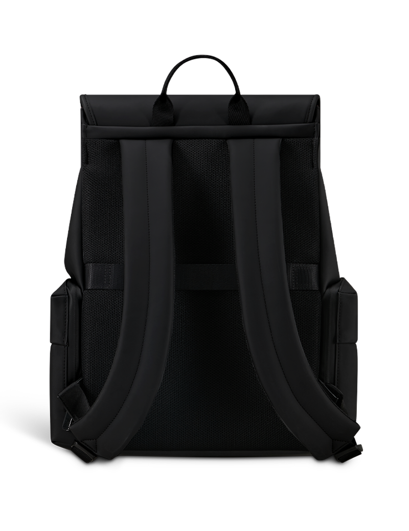 LOST IN BERLIN   | 3