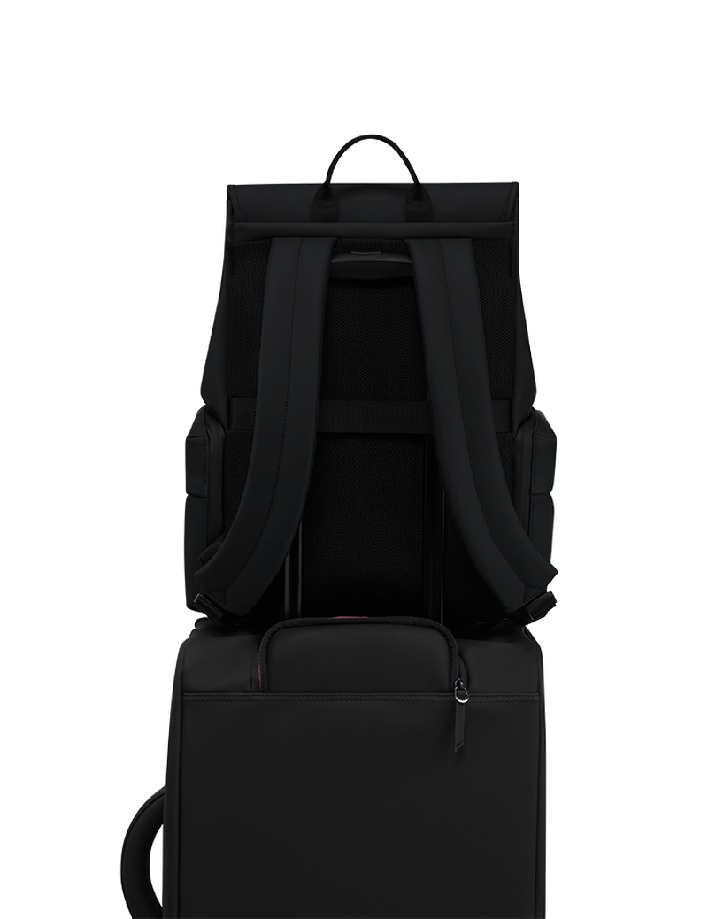 LOST IN BERLIN   | 6