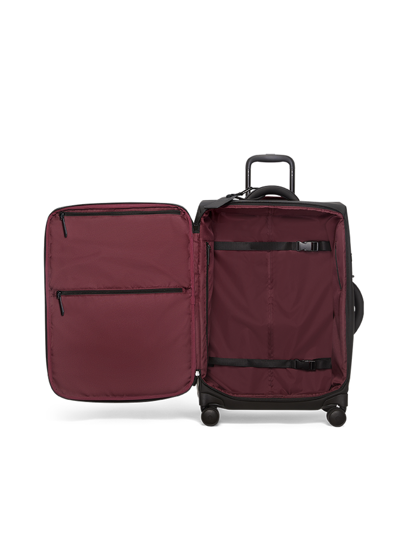 LOST IN BERLIN   | 4