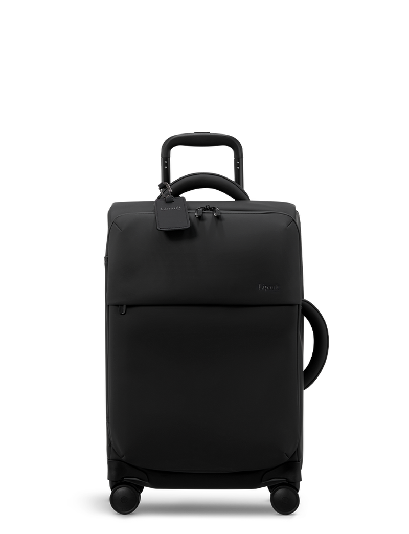 LOST IN BERLIN   | 1