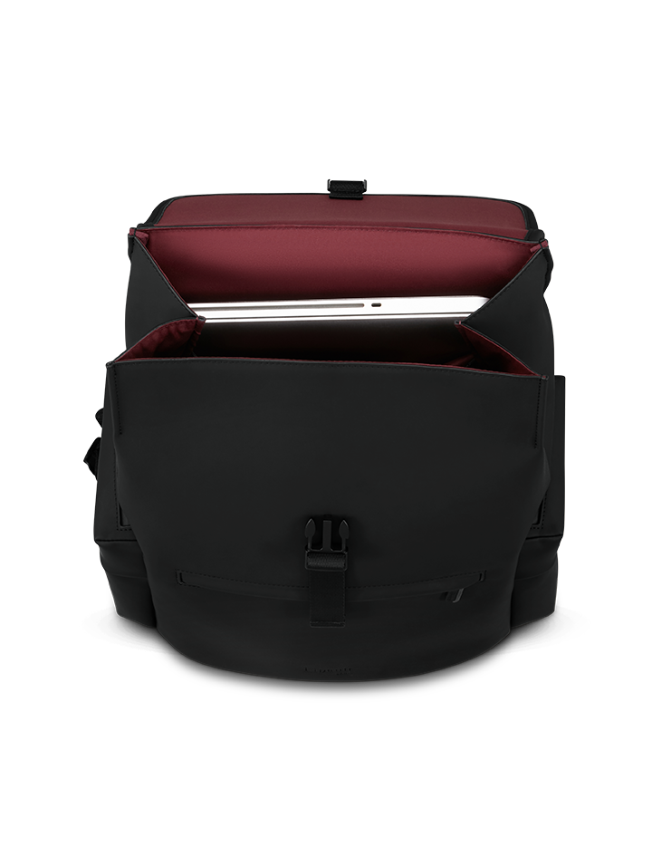 LOST IN BERLIN   | 5