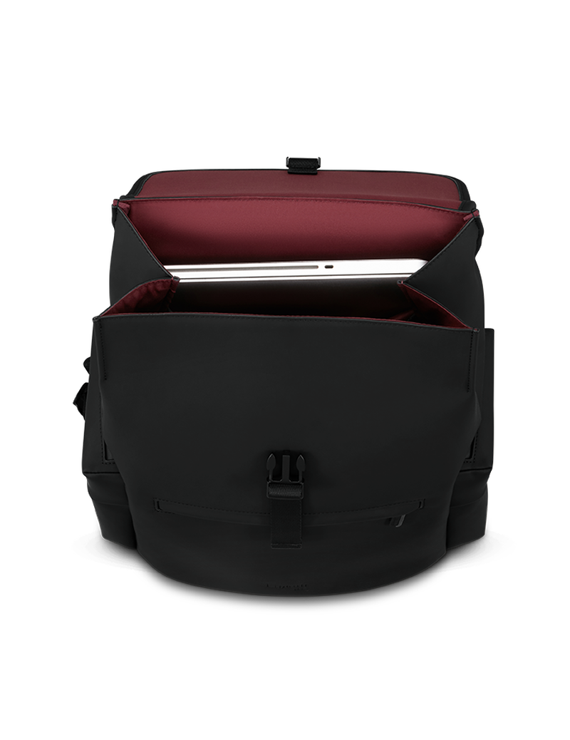 LOST IN BERLIN   | 5