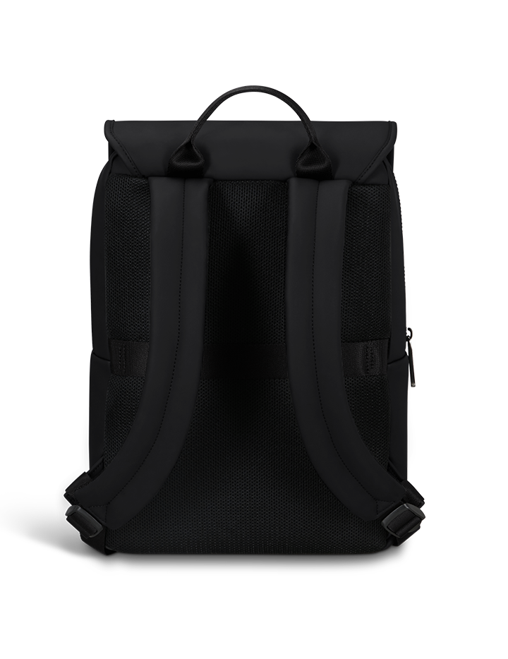 LOST IN BERLIN   | 4