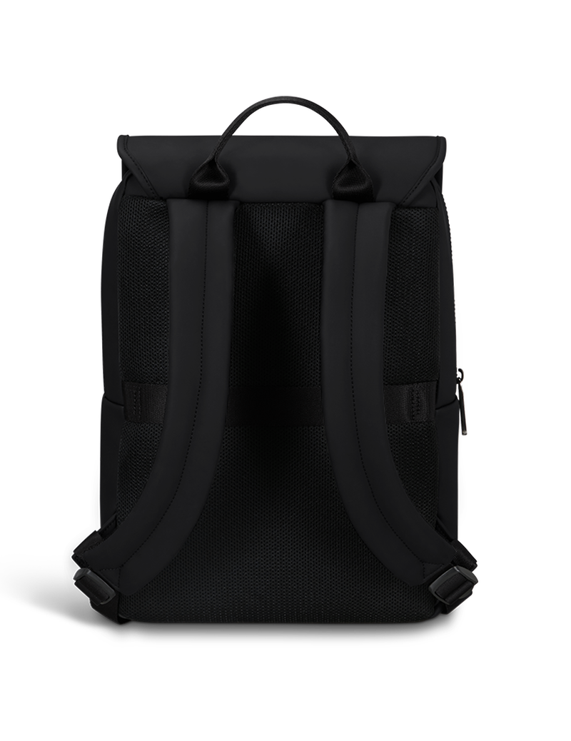 LOST IN BERLIN   | 4