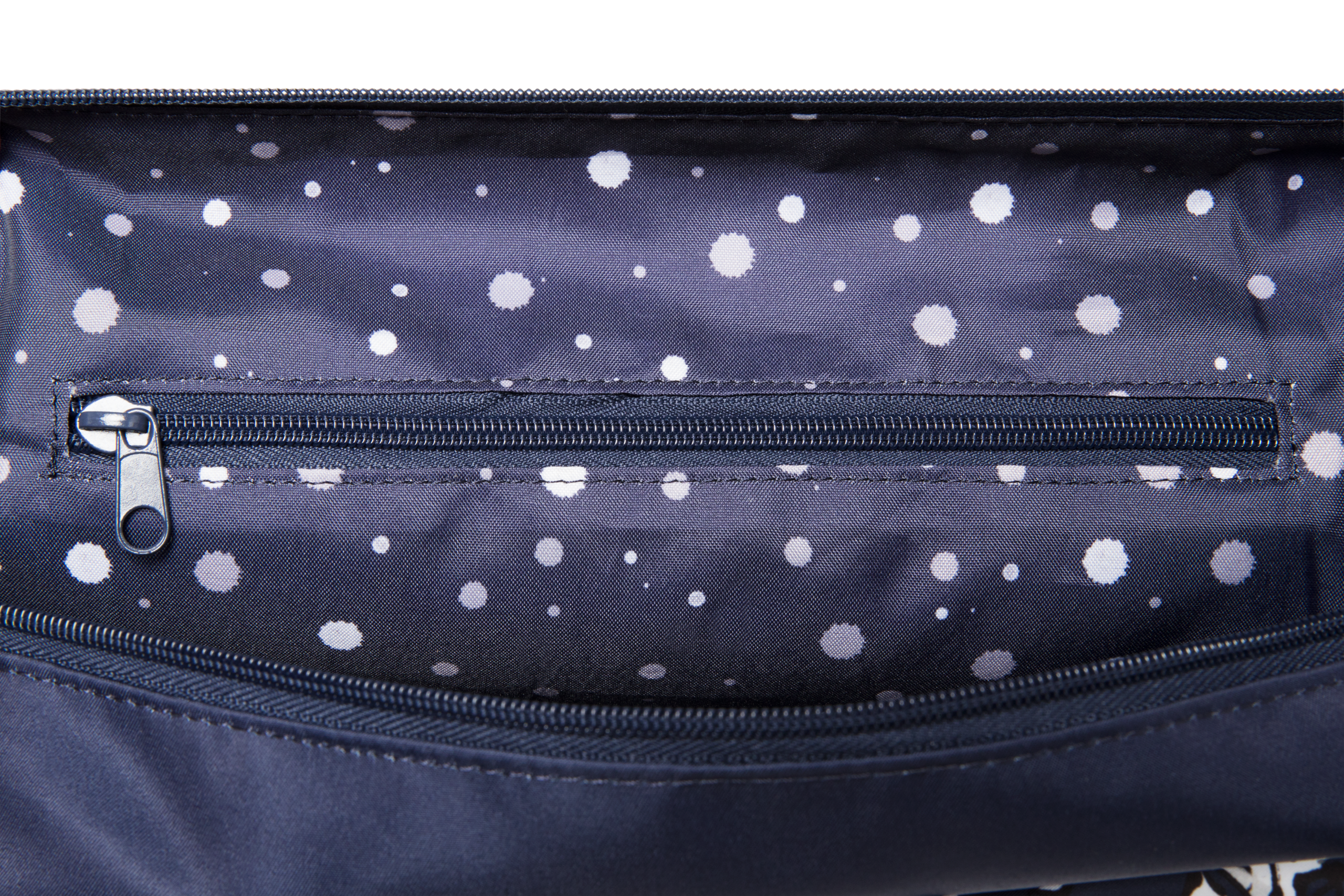 IZAK ZENOU COLLAB   | 4